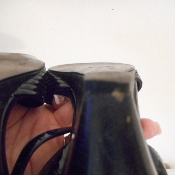 Ann Taylor Loft 3" wedge heel black patent Sandal - Picture 5 of 5